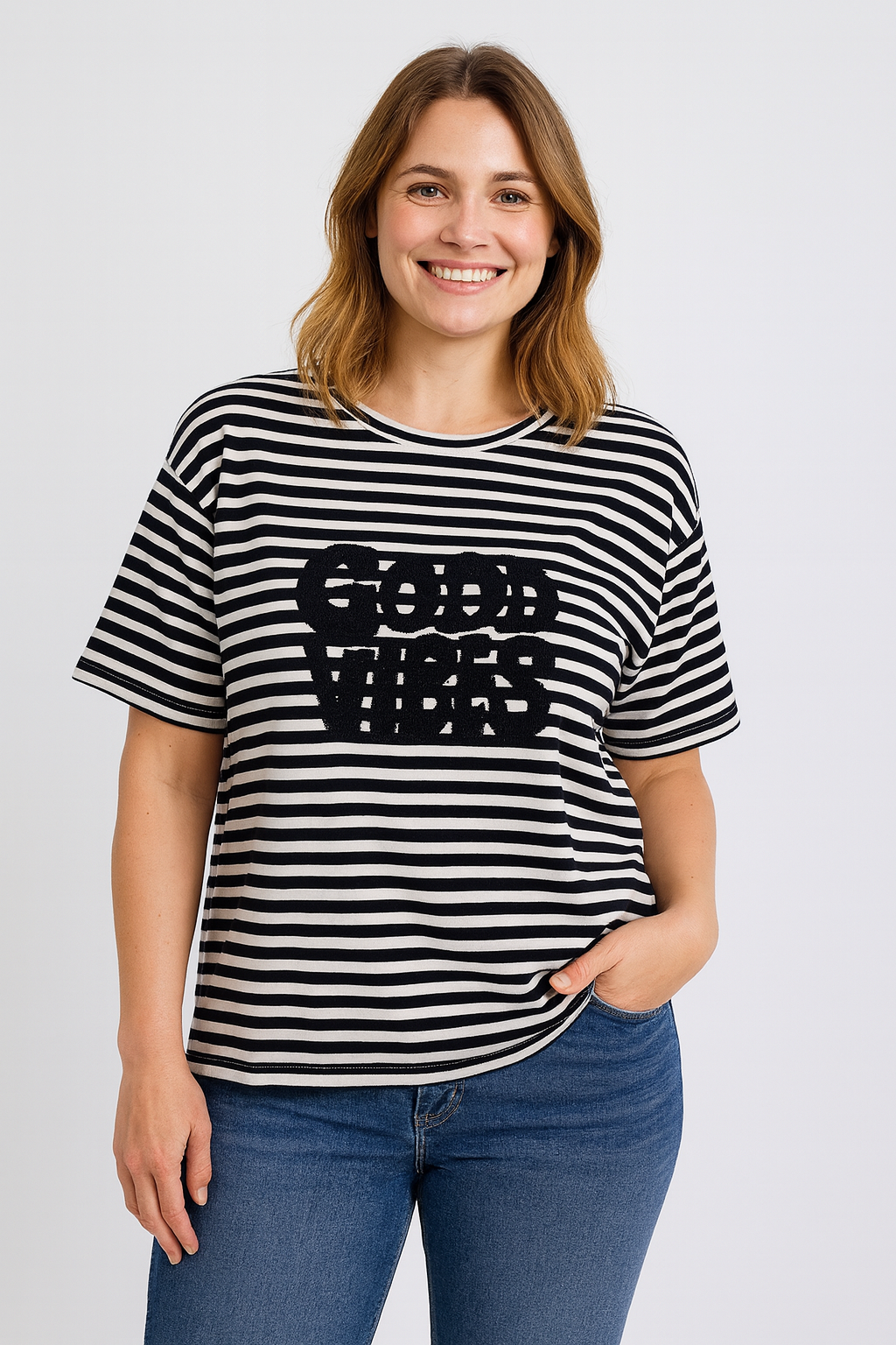 T-Shirt Good Vibes – Stripes & Statement