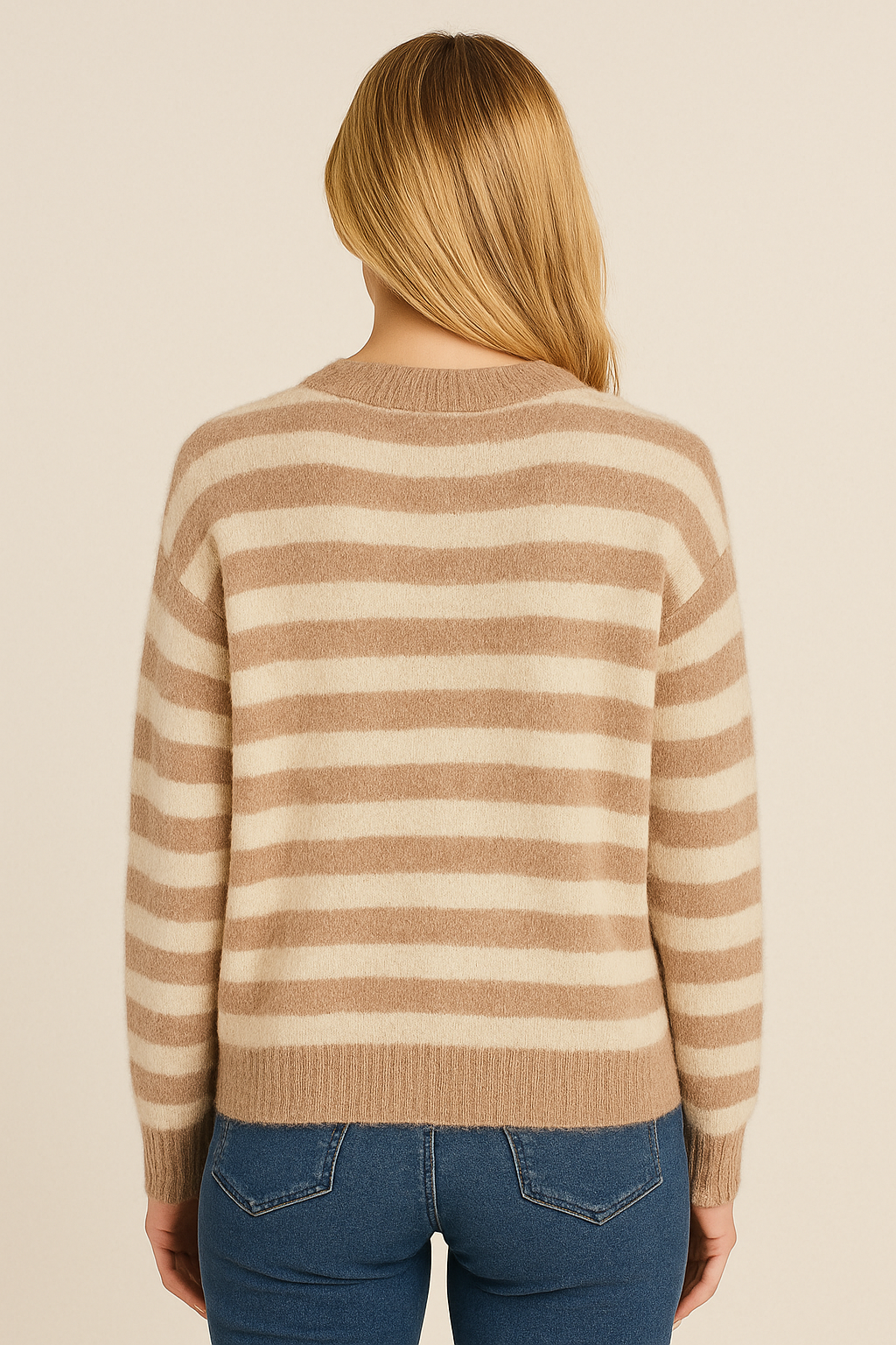 Gestreifter Strickpullover – Beige & Creme
