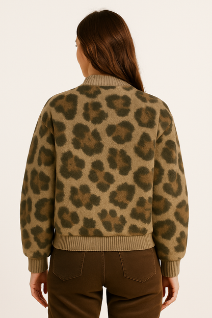 Geisha Bomberjacke mit Leopardenmuster – Modern & Cozy