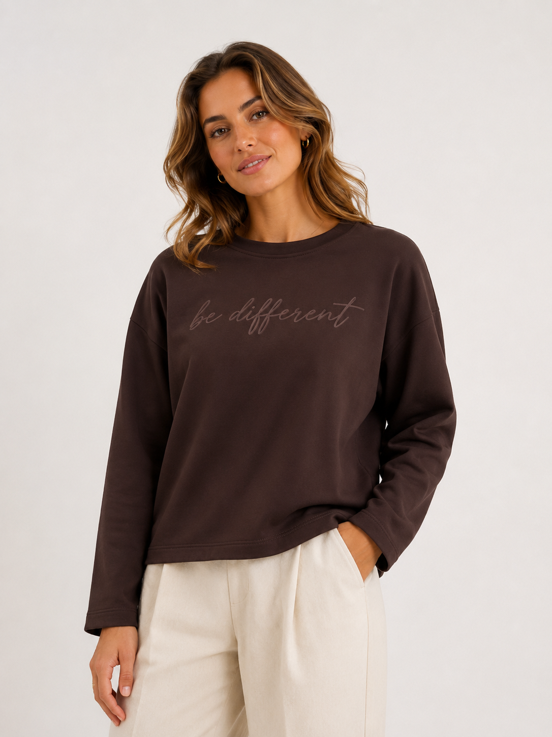 Be different Sweatshirt Braun