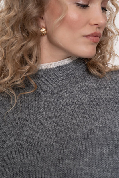 Geisha Damenstrickpullover in Grau mit Stehkragen und Kontrastdetails