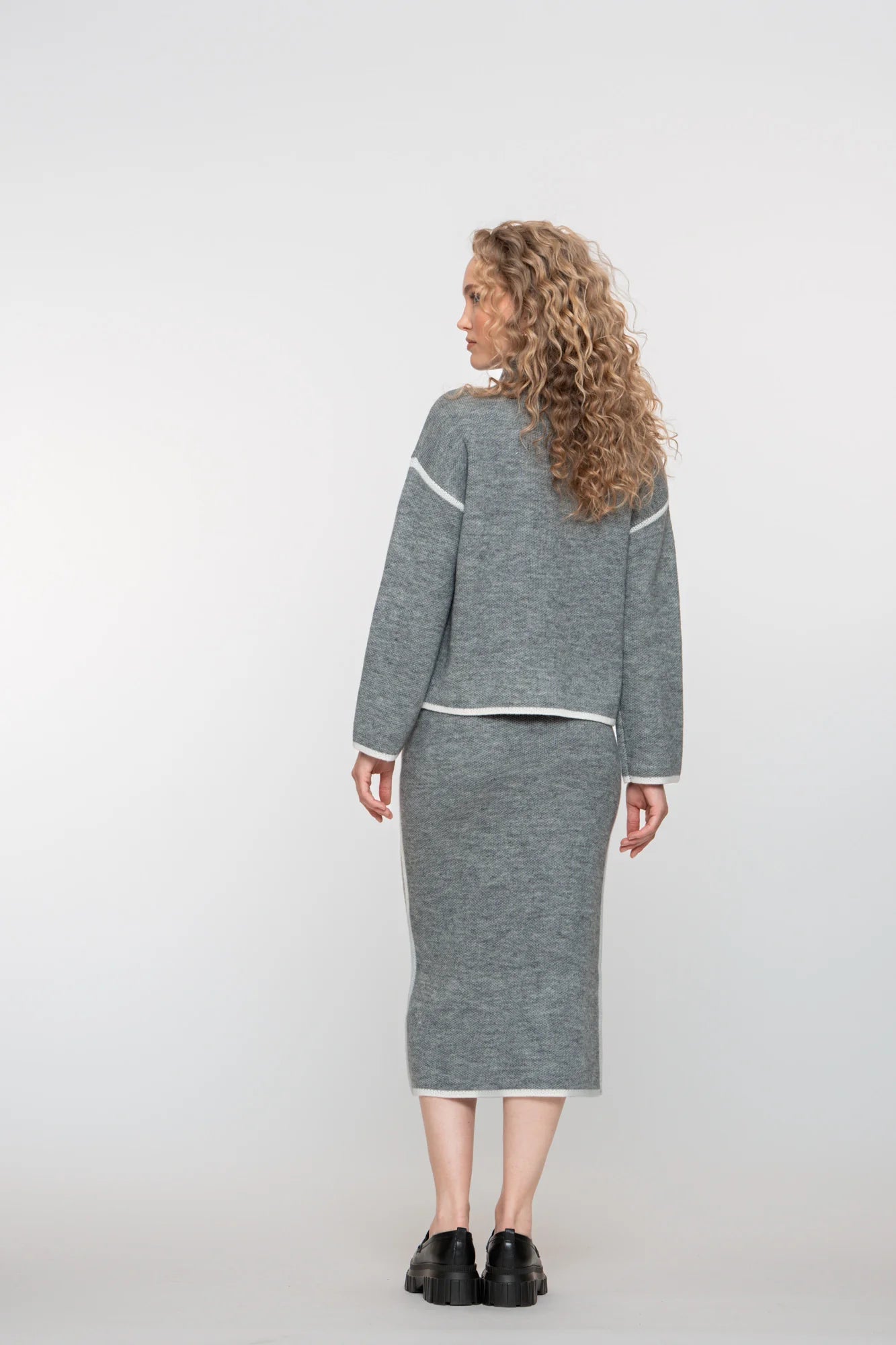 Geisha Damen-Midirock in Grau mit kontrastierendem Besatz